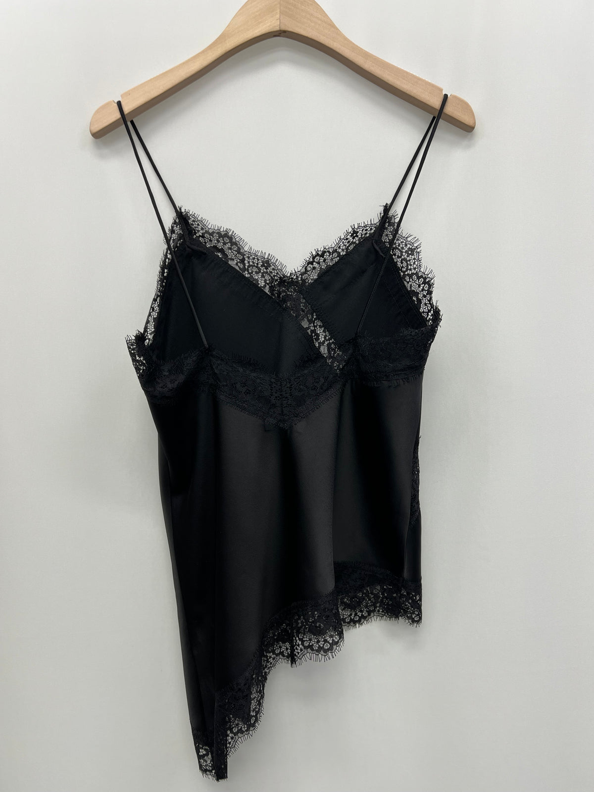 Top dentelle asymétrique noir